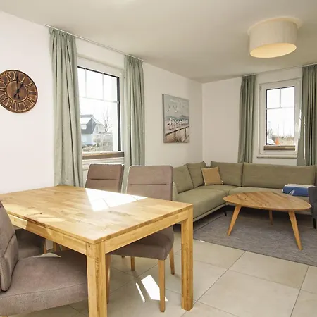 Апартаменты Rex Rugia Fewo12-3 Mit Schwimmbad Und Saunanutzung Im Ahoi-erlebnisbad Sellin Лоббе