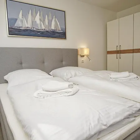 Rex Rugia Fewo12-3 Mit Schwimmbad Und Saunanutzung Im Ahoi-erlebnisbad Sellin Лоббе